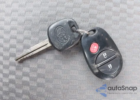 2013 Toyota Tacoma Base V6 из США, поврежденный, VIN 3TMLU4EN7DM113315